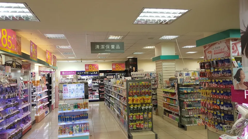 四季精品百貨 東海店